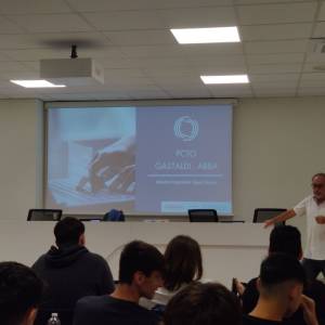 photo_5782751569882758498_y_original