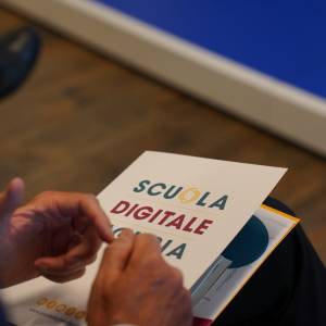 photo_5787292625919917423_y_original