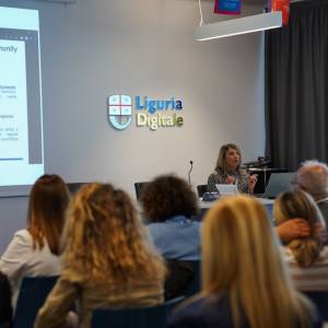 photo_5787292625919917429_y_original